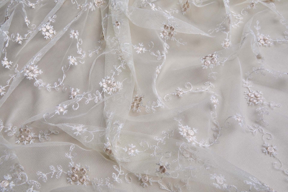 NEW BRIDAL - Pale Pink Roses Embroidered on Ivory Tulle