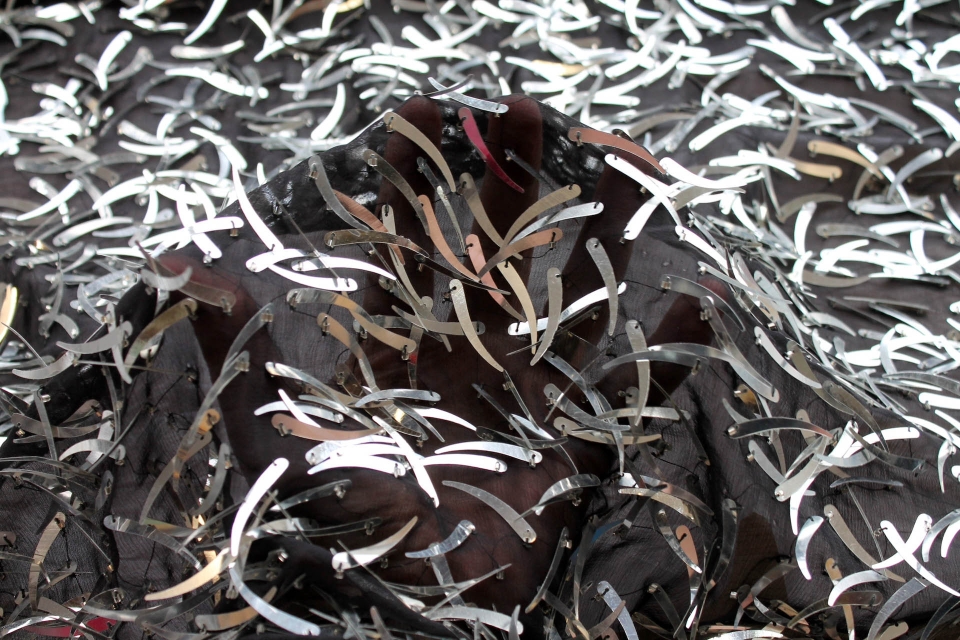 Shark Tooth Sequin - Black / Silver