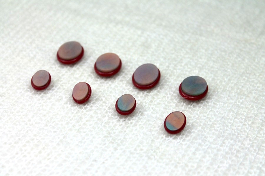 Oval "Shell" Resin Inlay Shank Button - Red - 1.2cm