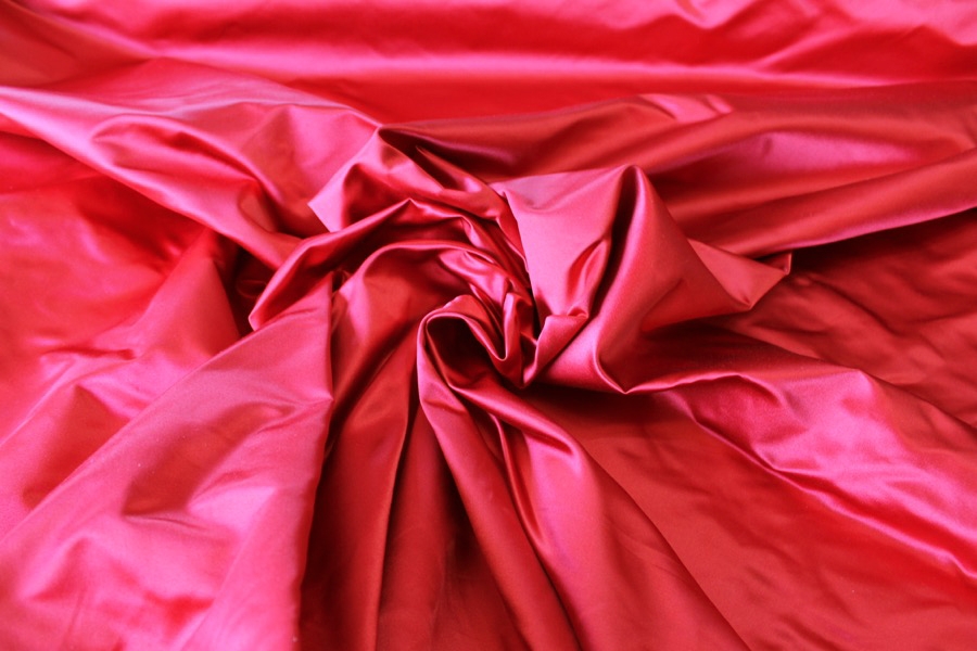 BACK IN STOCK - Silk Duchesse Satin - Red