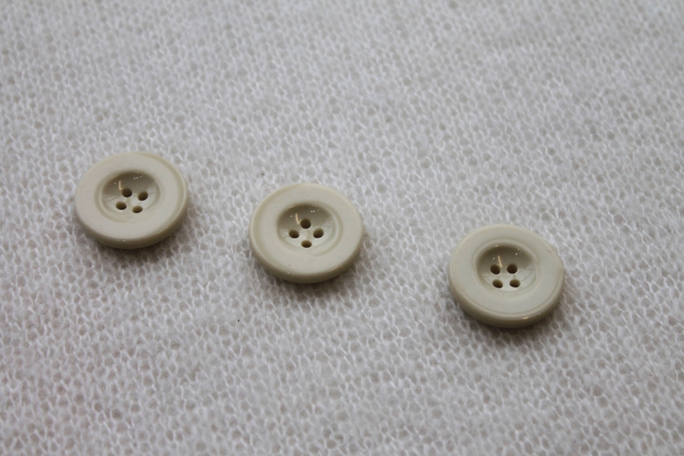 Ecru "Faux Porcelain" Button - 2.7cm