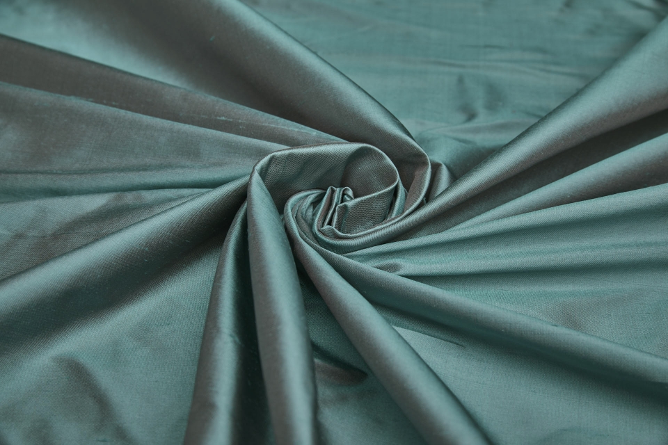 Silk Dupion - Aqua shot Pink