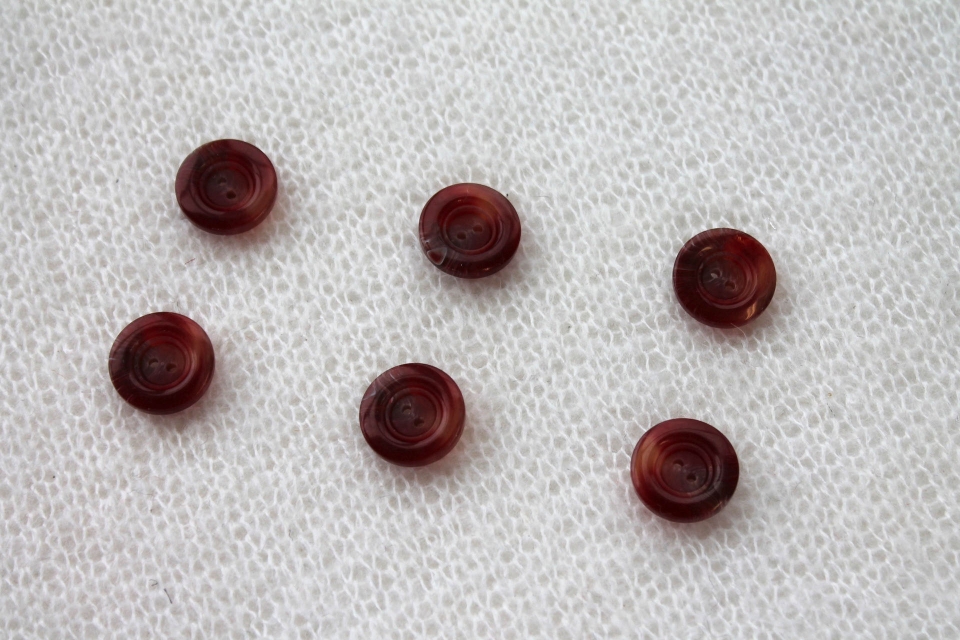 Marbled Wine Red Nylon Button - 1.7cm