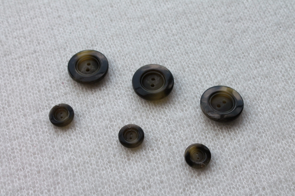 Marbled Olive and Black Nylon Button - 3cm