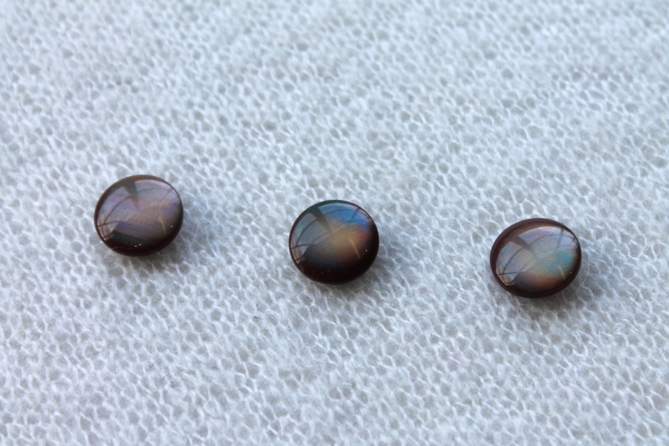 Round Resin Cat Eye Button - Reddish Brown - 1.7cm