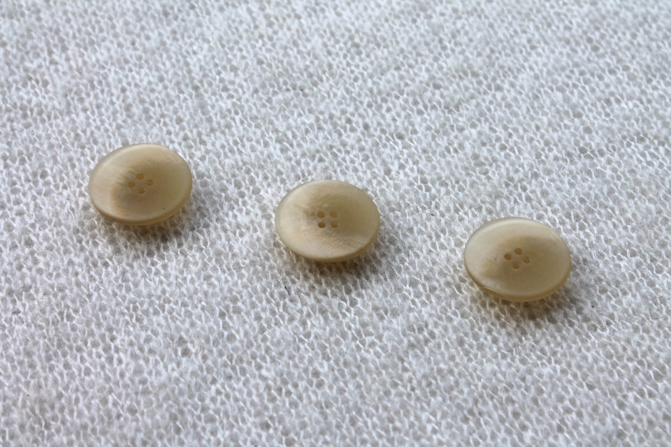 Straw Gold Iridescent Button - 2.5cm