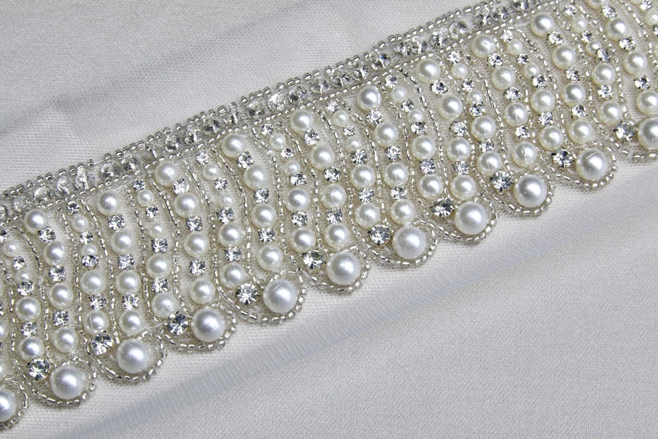  Art Deco Beaded Diamante & Pearl Trim in Ivory and Silver 